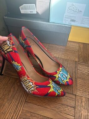 Crystal-Embellished Red Patterned Pointed-Toe Pumps